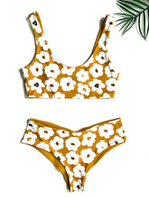 Load image into Gallery viewer, gold vikki bottoms