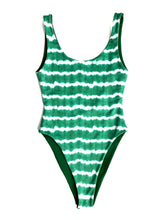 Load image into Gallery viewer, striped babe watch