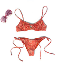 Load image into Gallery viewer, paisley stringies